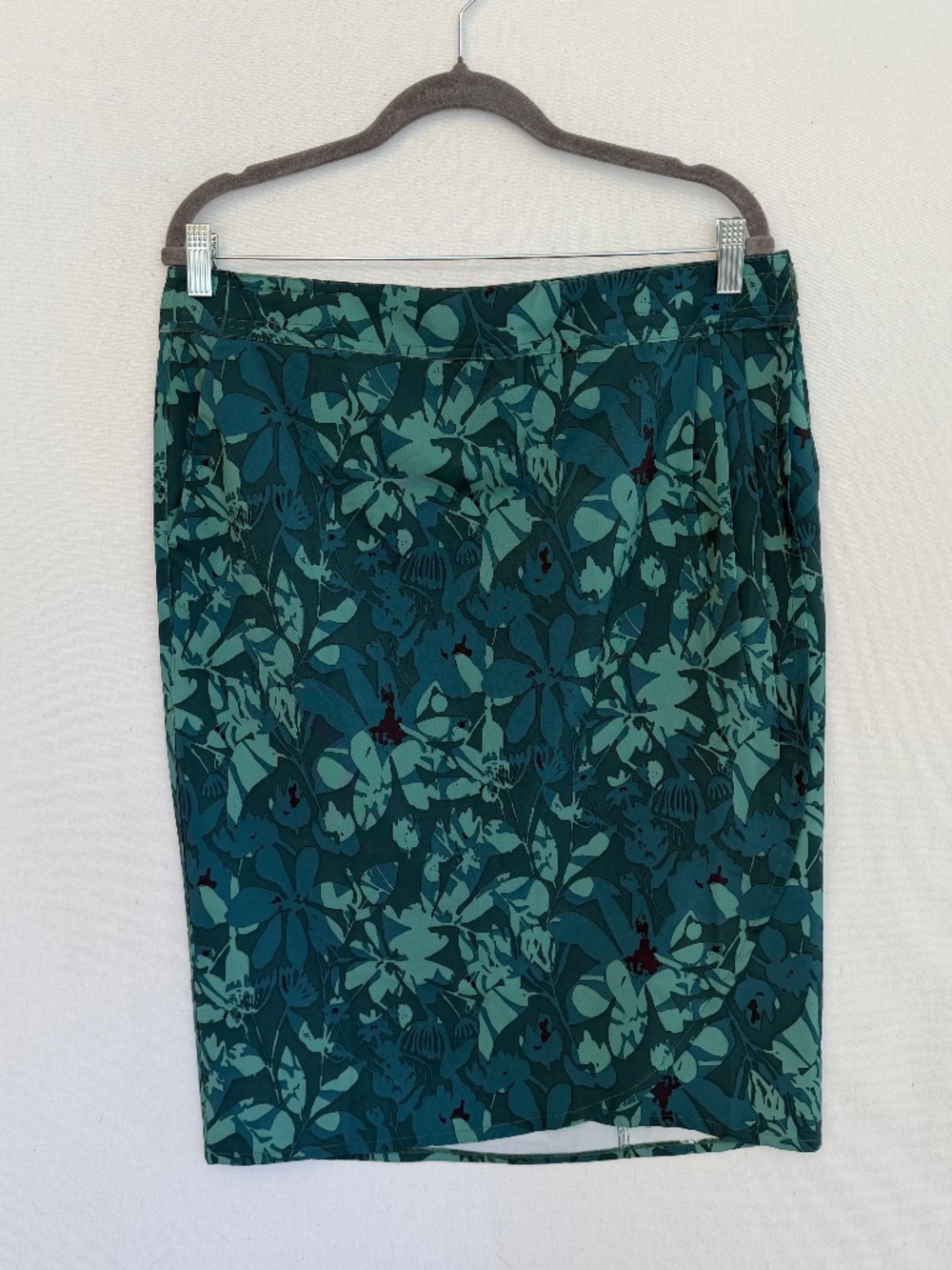 RIPSKIRT HAWAII Camo Floral Green Length 3 Wrap Skirt Women’s Large